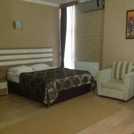 Garden Altinova Hotel 3*